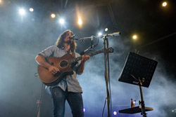 Concert d'Andrés Suárez al Parc del Fòrum de Barcelona 